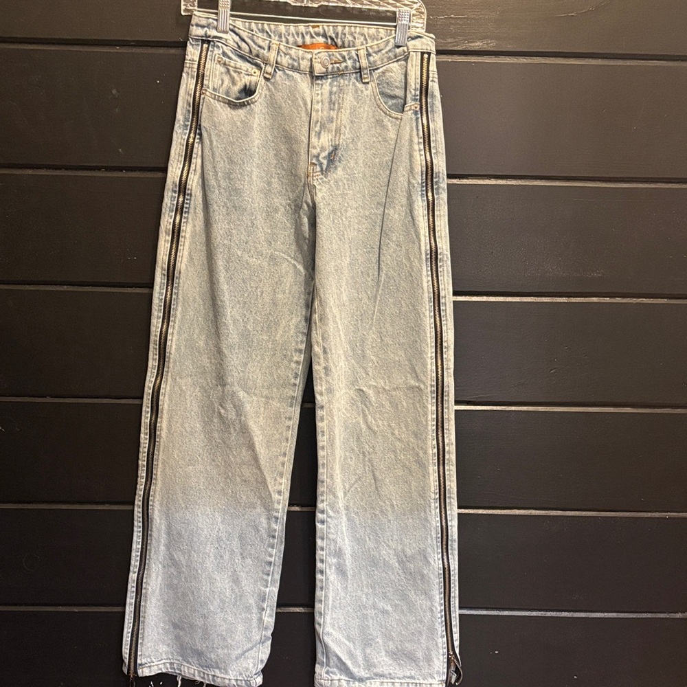 Stylish Wide Leg Jeans with Side Stripes
